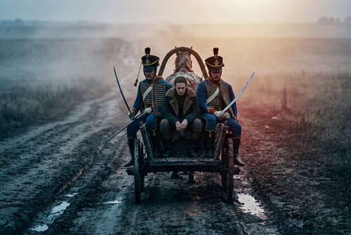 Петра отправляют под конвоем в следственную комиссию